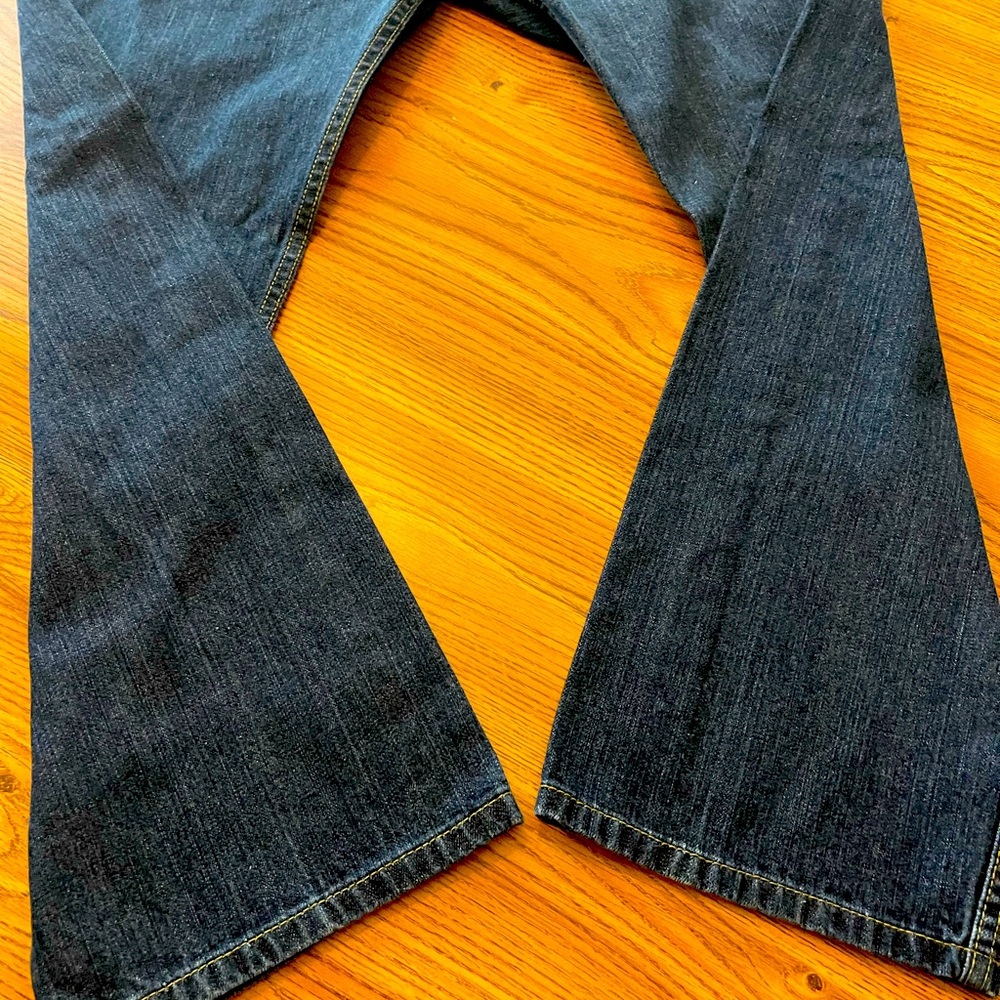 Levi’s 505 dark blue jeans. 40 x 30